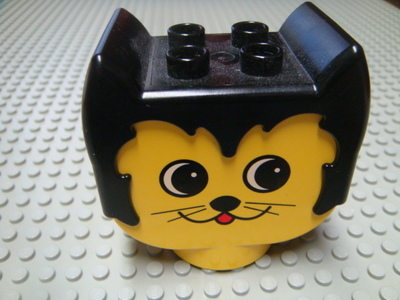 Sets that have 2303cx10: Duplo Figure Head 2 x 4 x 3 with